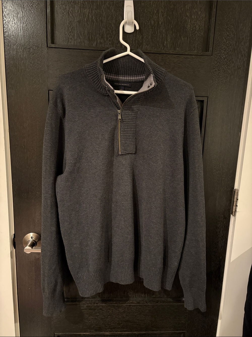 Banana Republic men’s funnel neck cotton long sleeve sweater with zip/button up